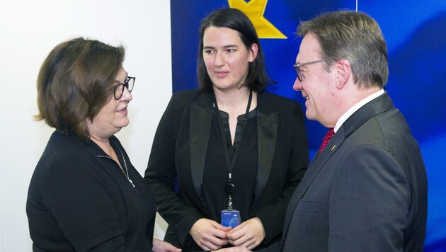 Das Verhältnis Tirols – MEP Thaler und LH Platter – mit Kommissarin Valean (li.) ist gereizt. (Bild: HorstWagner.eu)