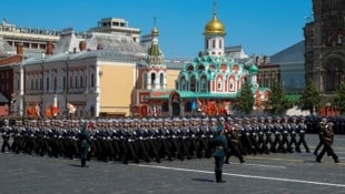 In Moskau hätte im August wieder die traditionelle Militärparade stattfinden sollen ...