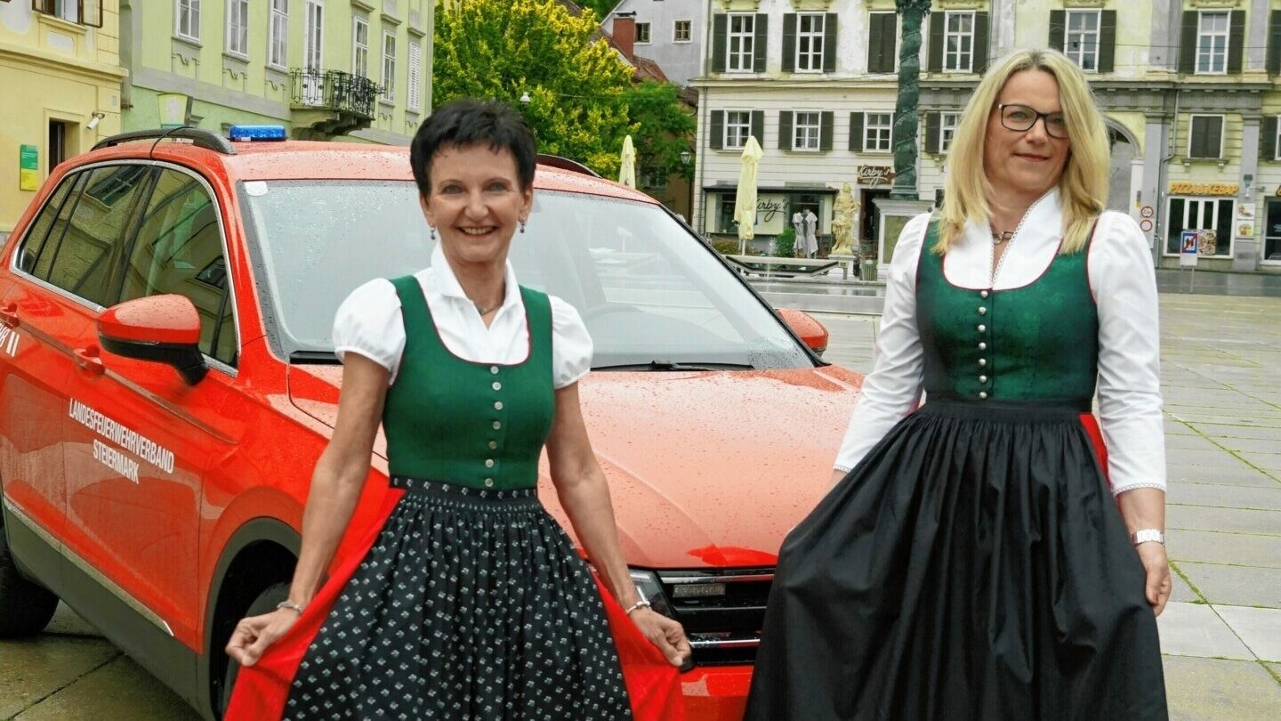 Der Steirische Brauch Ein Feuriges Dirndl Als Bekenntnis Zur Heimat Krone At