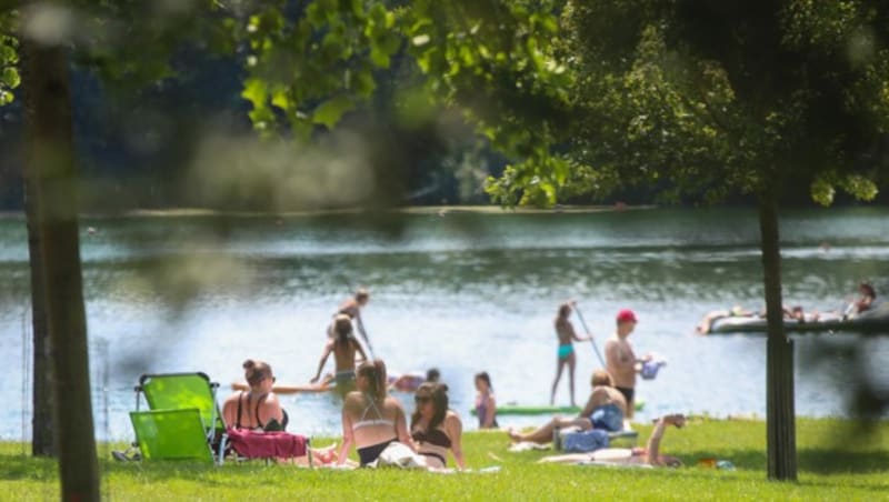 Beim Badesee Wildenau in Aspach zeigten sich die Gäste diszipliniert. (Bild: Pressefoto Scharinger © Daniel Scharinger)