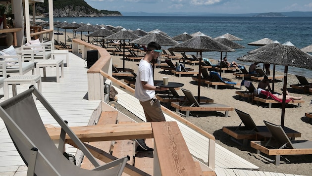 In Griechenland bereitet man sich gerade auf den Tourismus-Start auf den Inseln vor. (Bild: AFP)