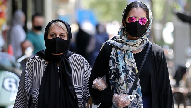 Der Iran liegt bei der Zahl der Infizierten und Todesopfer weltweit mittlerweile in den Top 10. (Bild: AFP)
