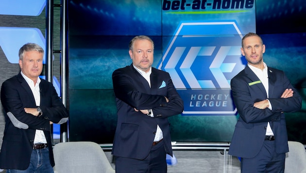 Claus Retschitzegger (bet-at-home), Liga-Boss Christian Feichtinger und Gregor Baumgartner (Black Wings) (Bild: GEPA)