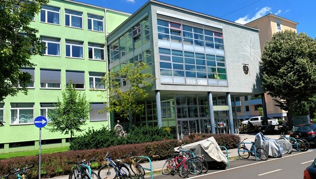 Das Grazer Carneri-Gymnasium (Bild: Sepp Pail)