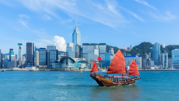 Blick auf die Skyline von Hongkong (Bild: kamonrat/stock.adobe.com)