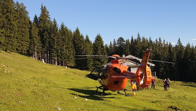 Einsatzkräfte der Bergwachten Bad Reichenhall und Freilassing haben am Donnerstagnachmittag eine 52-jährige Urlauberin gerettet (Bild: BRK BGL)