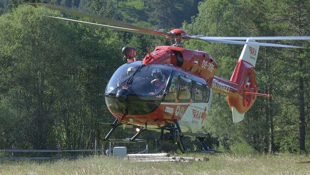 Die vier Wanderer mussten per Hubschrauber geborgen werden. (Bild: zoom.tirol)