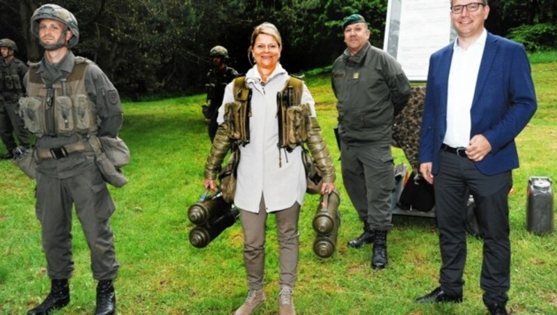 „Sie immer mit ihrem Grün!“, wurde sie von FPÖ-Klubobmann Herbert Kickl kritisiert. (Bild: Crepaz Franz)