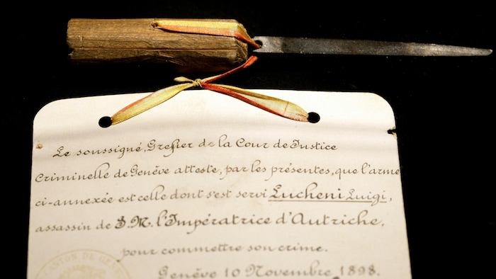Die Feile, mit der Sisi vom italienischen Anarchisten Luigi Lucheni erstochen wurde.