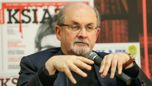 Der britisch-indische Autor Salman Rushdie (Bild: EPA/Rafal Guz)