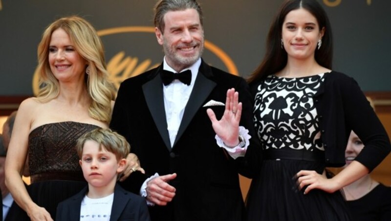 Kelly Preston und John Travolta mit Tochter Ella und Sohn Benjamin (Bild: AFP)