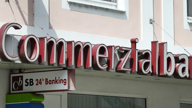 Zehn Gemeinden haben durch die Commerzialbank Geld verloren. (Bild: APA/Robert Jäger)