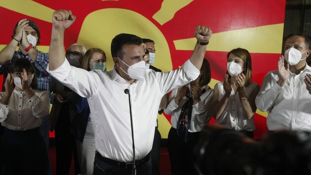 Nordmazedoniens Regierungschef Zoran Zaev (Bild: AP)