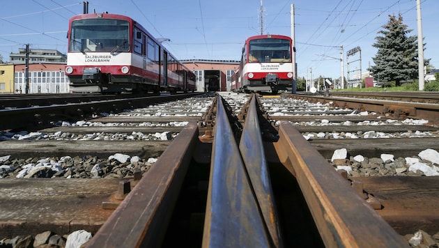 Der Öffi-Verkehr für die nächsten zehn Jahre ist auf Schiene, der Vertrag dazu abgeschlossen (Bild: Tschepp Markus)