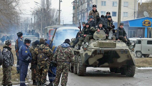 Russische Soldaten gerieten immer wieder ins Visier der islamistischen Terrorgruppe „Emirat Kaukasus“. (Bild: AFP)