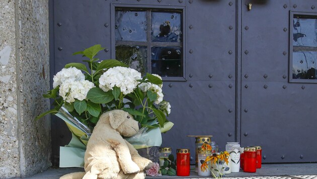 Vor der Pfarrkirche Gneis kam es im Vorjahr zum tragischen Unfall, bei dem ein Kind starb. (Bild: Tschepp Markus)