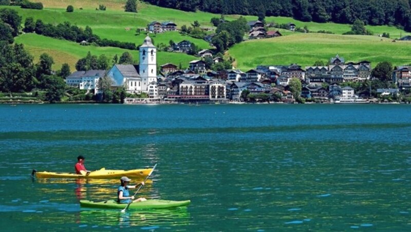 Sommer, Sonne, Covid: Trügt die Idylle am Wolfgangsee? (Bild: Copyright 2020 The Associated Press. All rights reserved.)