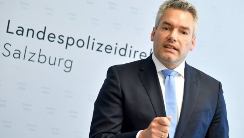 Innenminister Karl Nehammer (ÖVP) übte am Donnerstag Kritik am Wiener Bürgermeister Michael Ludwig. (Bild: APA/BARBARA GINDL)