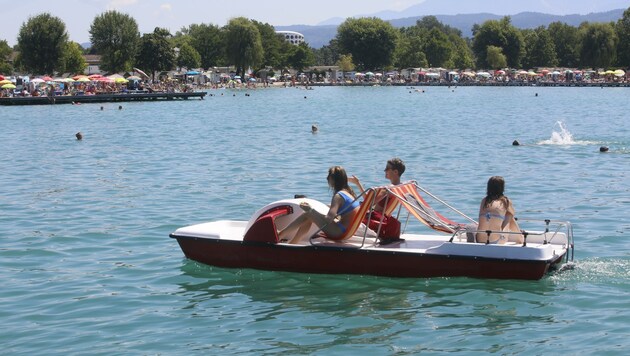 Viele flüchten vor der Hitze an die Seen wie den Wörthersee. (Bild: Rojsek-Wiedergut Uta)