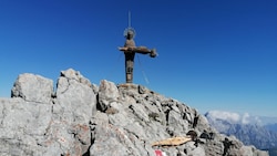 Das Gipfelkreuz feiert heuer sein 50-jähriges Bestehen. (Bild: APA/ANDREAS BREN)