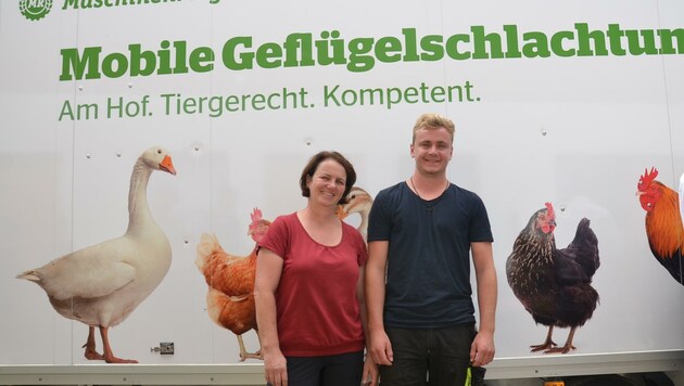 Ingrid und Philipp Knoflach sind froh, nicht mehr schlachten zu müssen. (Bild: Daum Hubert)