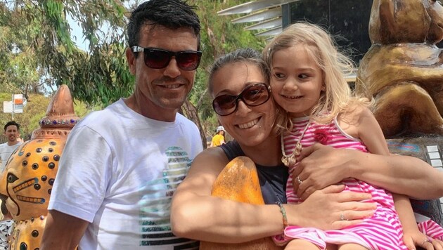 Die Grazerin Conny Wladkowski steckt mit Partner Anthony und Tochter Lola mitten im australischen Lockdown. (Bild: Privat)