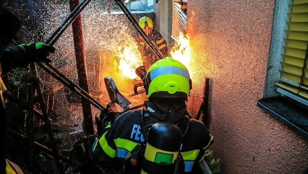Riskanter Einsatz für die Feuerwehr Knittelfeld. (Bild: Thomas Zeiler)
