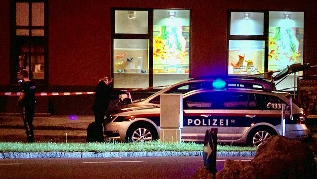 Hier, vor einem Lokal im Stadtteil Parsch, passierte die Bluttat (Bild: Markus Tschepp)