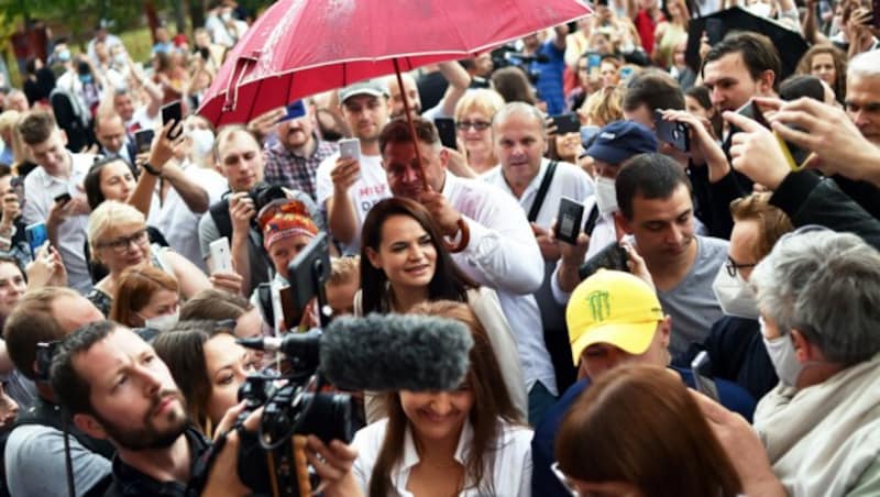 Oppositionskandidatin Swetlana Tichanowskaja hat viele Fans. (Bild: AFP)