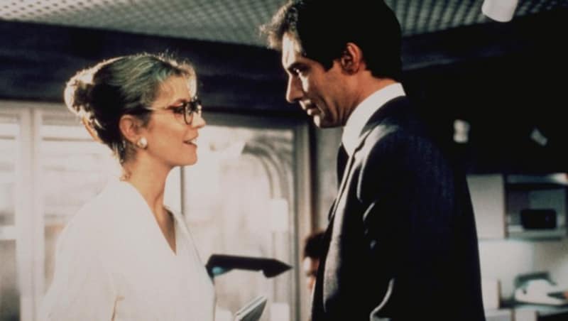 Maryam D‘Abo und Timothy Dalton in dem Bond-Film „Der Hauch des Todes“ (Bild: mptv / picturedesk.com)