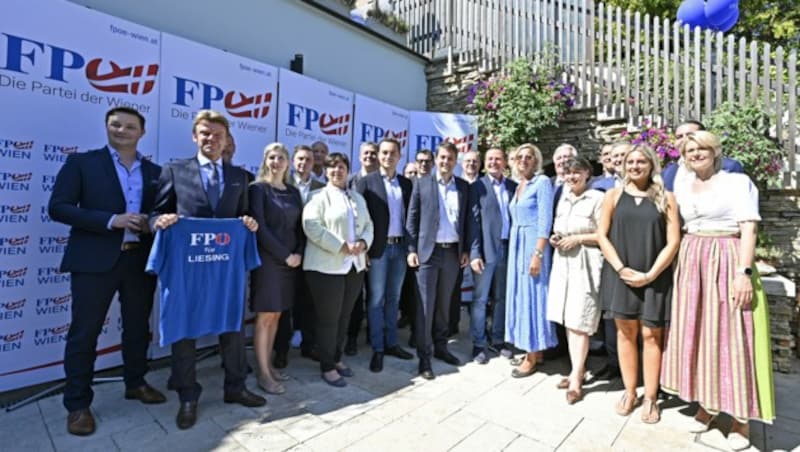 Die Kandidiaten der FPÖ für die Wien-Wahl (Bild: APA/HANS PUNZ)