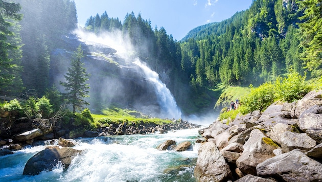 Die Krimmler Wasserfälle zählen zu den höchsten Wasserfällen Mitteleuropas. (Bild: ©mRGB - stock.adobe.com)