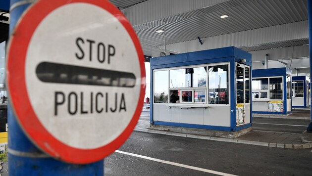 Serbisch-kroatischer Grenzübergang in Batrovci (Bild: AFP)