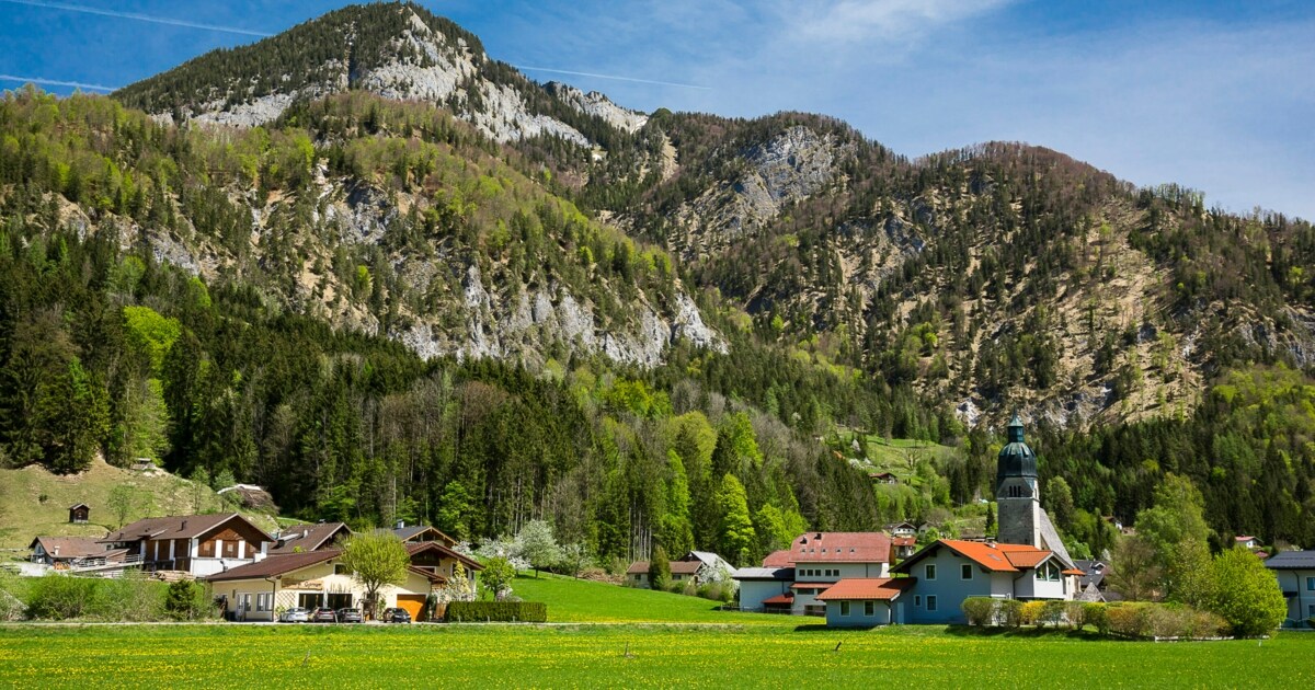 Jugendliche Verletzt - Auto Schlittert 120 Meter An Lärmschutzwand ...