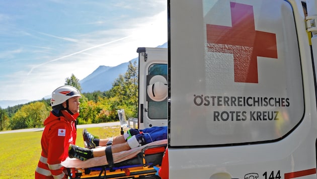 Some of the hikers who got lost or overstrained were seriously injured in the Tyrolean mountains on Saturday. (Bild: Christof Birbaumer / Kronenzeitung)