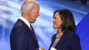 Joe Biden unterstützt Kamala Harris als seine Nachfolgerin. (Bild: APA/AFP/Robyn Beck)