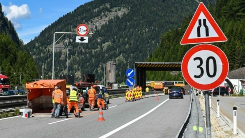 Am Mittwoch wurde am Brenner die A13 wieder für etwaige Kontrollen adaptiert. (Bild: LIEBL Daniel/zeitungsfoto.at)