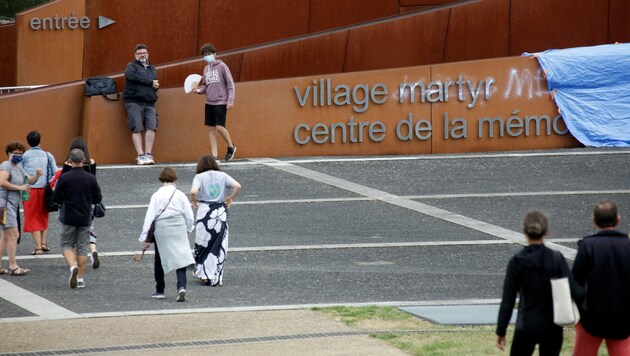 Das Denkmal im Dorf Oradour-sur-Glane (Bild: AFP)