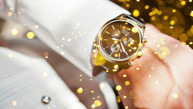 Mehrere Rolex-Uhren um Zehntausende Euro wechselten illegal ihre Besitzer. (Bild: stock.adobe.com, krone.at-Grafik)