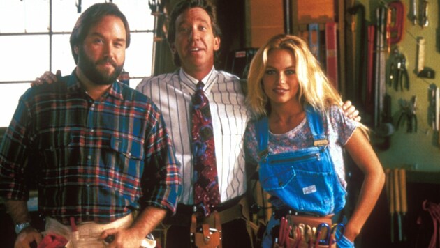 Richard Karn, Tim Allen und Pamela Anderson in „Hör mal, wer da hämmert“ (Bild: mptv / picturedesk.com)