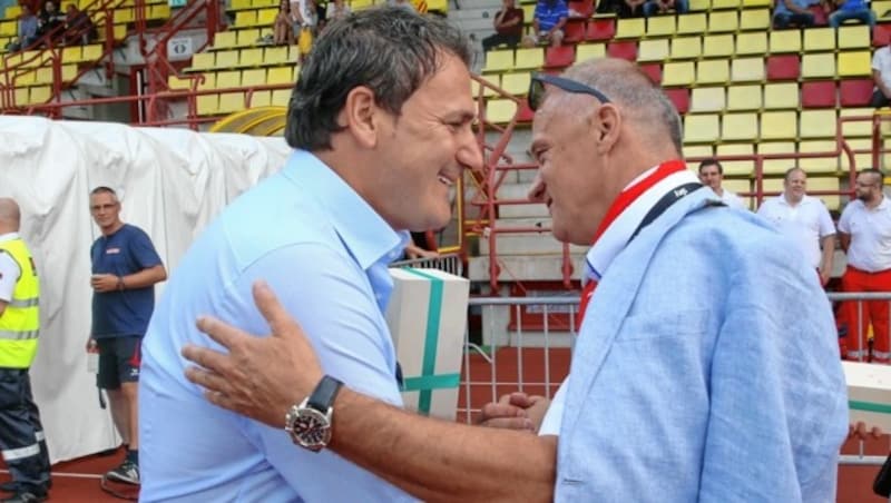 KSV-Boss Erwin Fuchs (r.) jubelt mit Trainer Abdulah Ibrakovic (l.). (Bild: sepp pail)