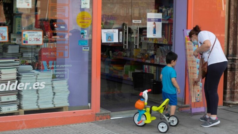 Die Schule beginnt in Spanien erstmals wieder am 4. September. (Bild: AP)