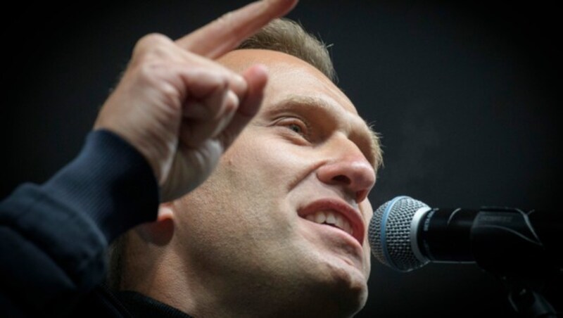 Ein Archivfoto Alexej Nawalnys vom September 2019, das den prominenten Putin-Kritiker bei einer Rede während einer Demonstration in Moskau zeigt. (Bild: AFP)