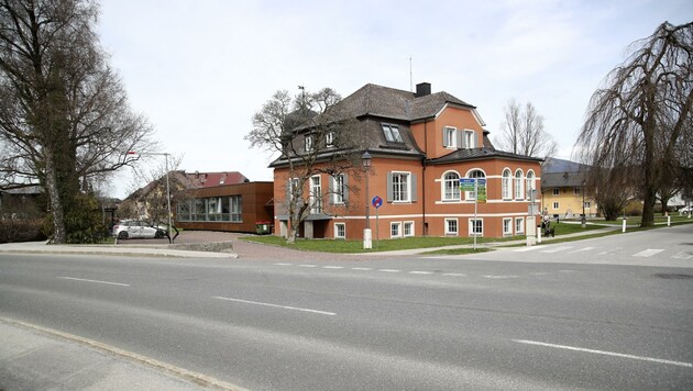 Eigene Wohnbau-Pläne gibt es am Gemeindeamt in Grödig (Bild: Tröster Andreas)