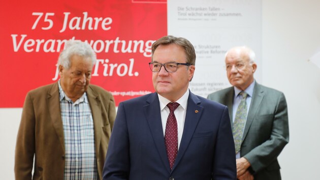 Landeshauptmann Günther Platter mit seinen Vorgängern van Staa (re.) und Weingartner. (Bild: Birbaumer Christof)