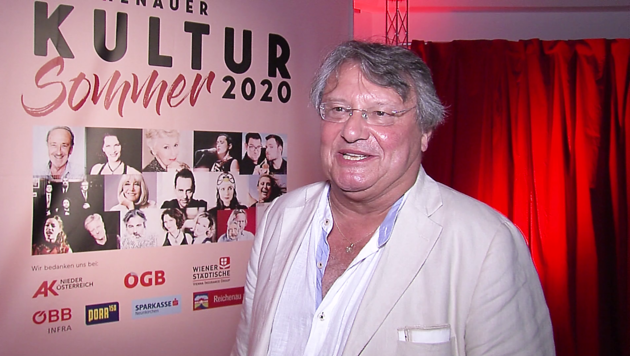 Joesi Prokopetz unterhielt die Gäste am letzten Abend des Reichenauer Kultursommers (Bild: krone.tv)