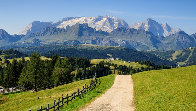 Der Marmolada-Gletscher in den Südtiroler Dolomiten hat in den vergangenen 70 Jahren mehr als 80 Prozent seines Volumens verloren. (Bild: stock.adobe.com)