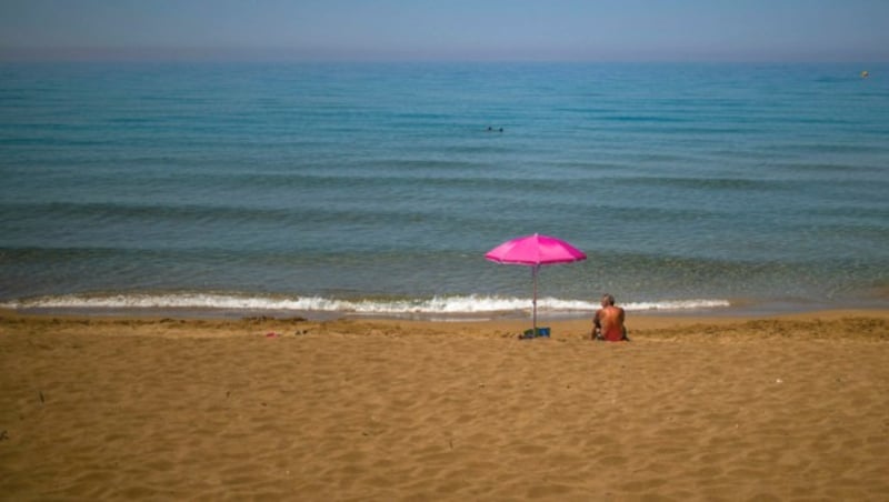 15 Jugendliche aus Italien müssen auf Korfu bleiben, weil sechs von ihnen nachweislich infiziert sind. (Bild: AFP)