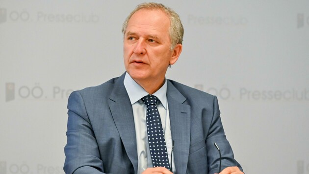 AMS-OÖ-Geschäftsführer Gerhard Straßer. (Bild: Harald Dostal)