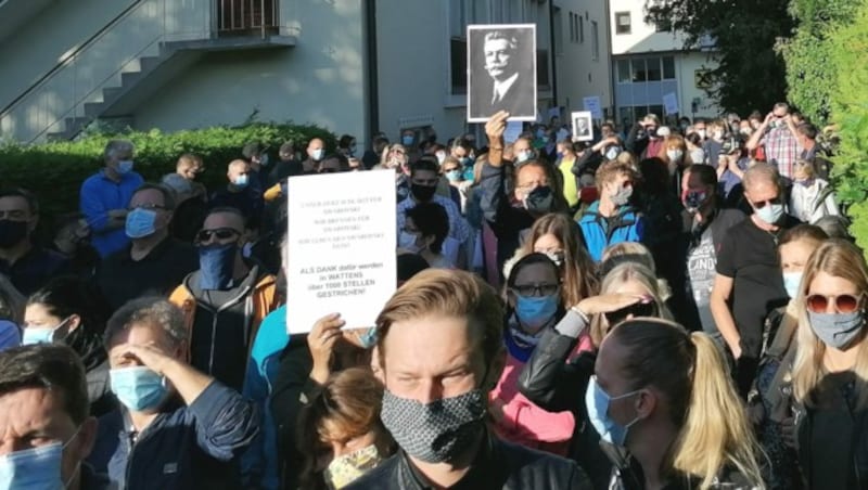 Im September wurde wegen des Stellenabbaus eine Mahnwache gehalten. (Bild: APA/MARKUS STEGMAYR)